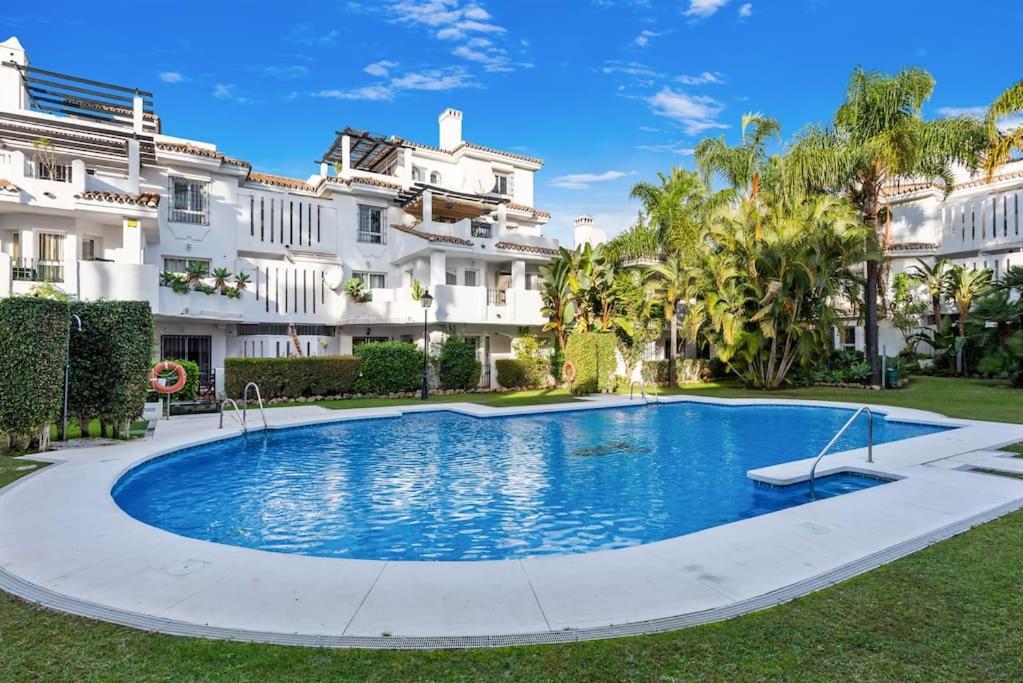 Apartment Magnifico Apto En Puerto Banus * Piscina * Parking