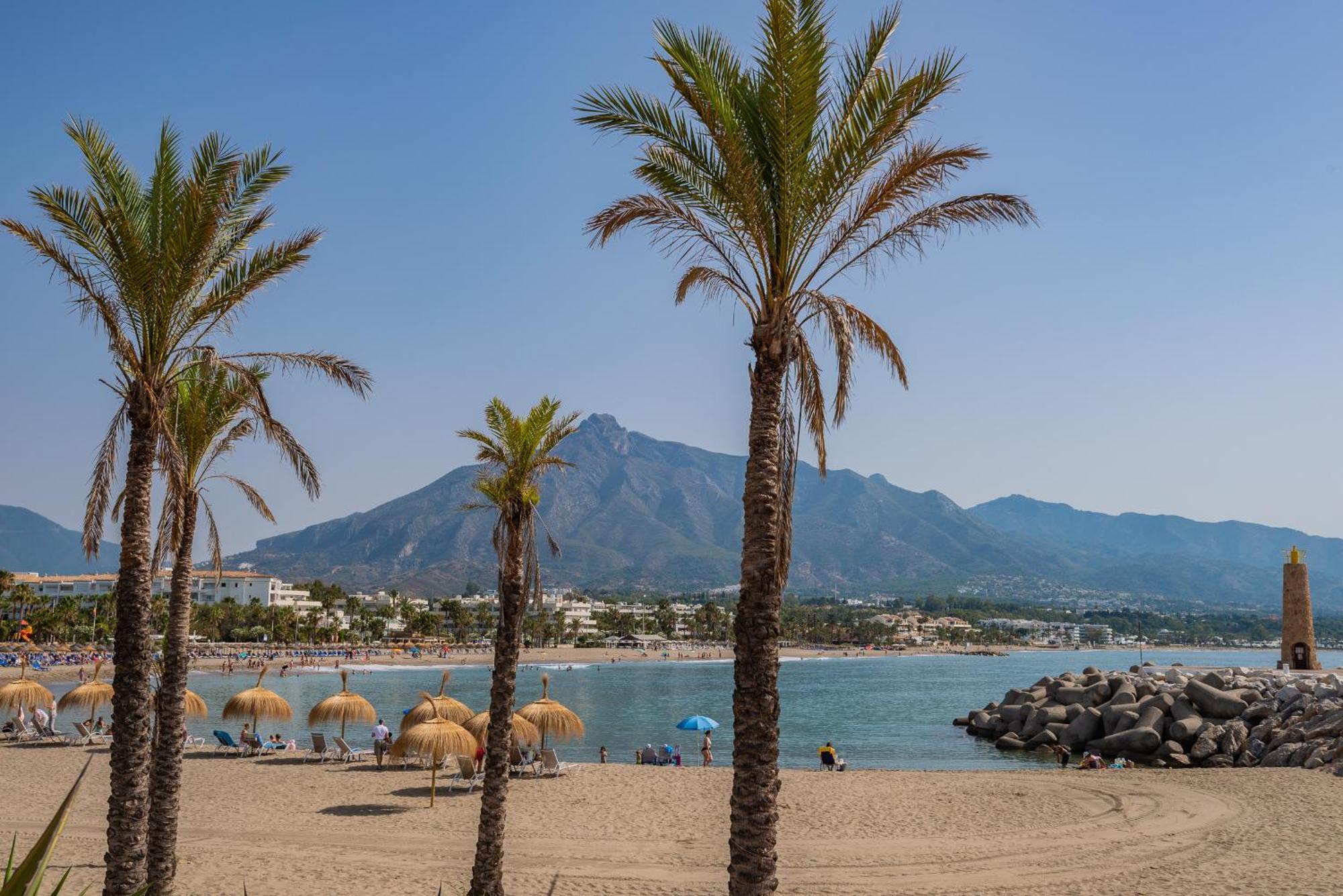 Magnifico Apto En Puerto Banus * Piscina * Parking Apartment *